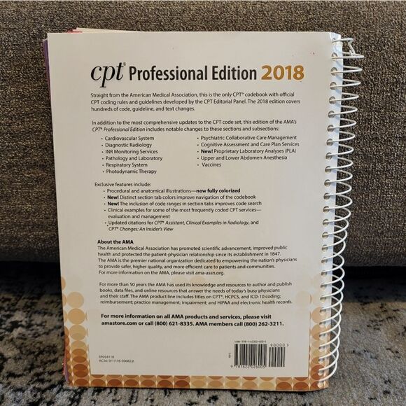 CPT 2018 American Medical Association book professional edition - Picture 6 of 11